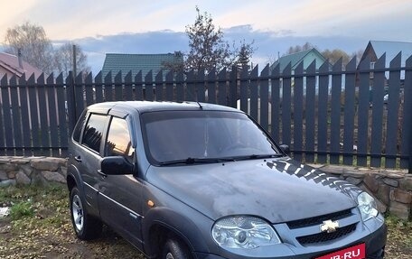 Chevrolet Niva I рестайлинг, 2009 год, 390 000 рублей, 1 фотография