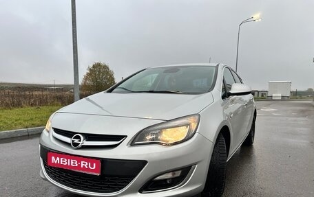 Opel Astra J, 2012 год, 970 000 рублей, 1 фотография