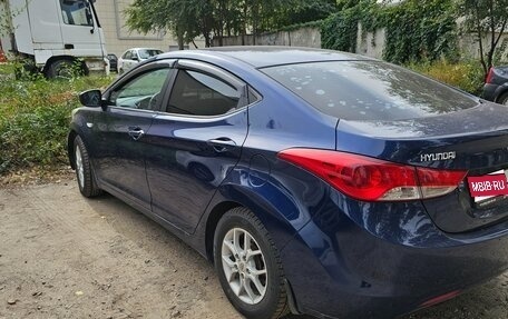 Hyundai Elantra V, 2012 год, 800 000 рублей, 1 фотография