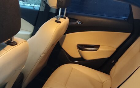 Opel Astra J, 2011 год, 950 000 рублей, 3 фотография