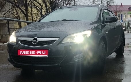 Opel Astra J, 2011 год, 950 000 рублей, 9 фотография