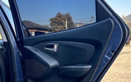Hyundai ix35 I рестайлинг, 2013 год, 1 100 000 рублей, 10 фотография