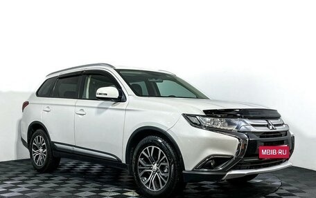 Mitsubishi Outlander III рестайлинг 3, 2015 год, 2 047 000 рублей, 3 фотография