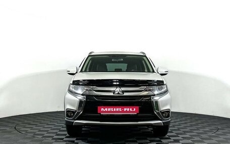 Mitsubishi Outlander III рестайлинг 3, 2015 год, 2 047 000 рублей, 2 фотография