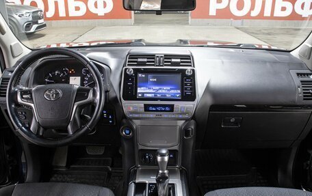 Toyota Land Cruiser Prado 150 рестайлинг 2, 2019 год, 4 498 000 рублей, 14 фотография