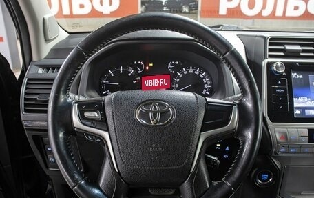 Toyota Land Cruiser Prado 150 рестайлинг 2, 2019 год, 4 498 000 рублей, 17 фотография