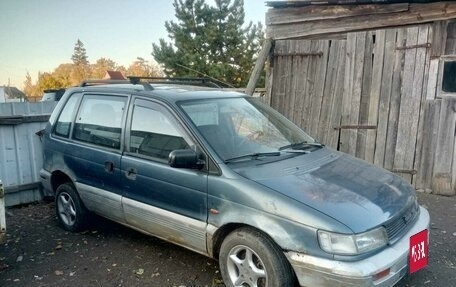 Mitsubishi Space Runner II, 1992 год, 60 000 рублей, 3 фотография