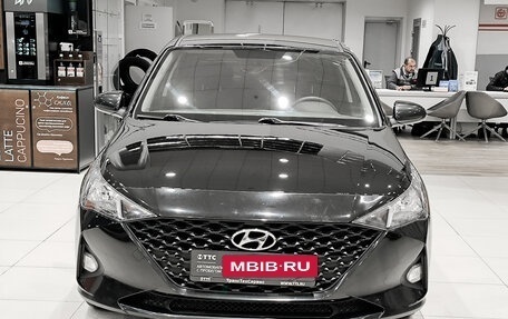 Hyundai Solaris II рестайлинг, 2021 год, 1 350 000 рублей, 2 фотография