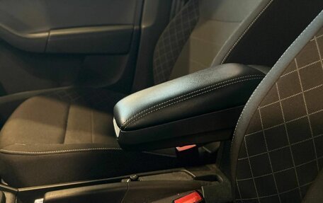 Skoda Rapid II, 2021 год, 1 690 000 рублей, 32 фотография