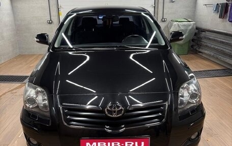 Toyota Avensis III рестайлинг, 2007 год, 1 100 000 рублей, 1 фотография