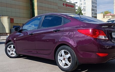 Hyundai Solaris II рестайлинг, 2013 год, 680 000 рублей, 6 фотография