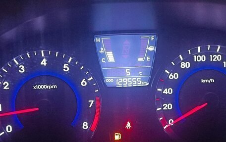 Hyundai Solaris II рестайлинг, 2013 год, 680 000 рублей, 21 фотография
