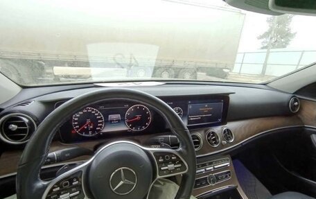Mercedes-Benz E-Класс, 2018 год, 1 960 500 рублей, 9 фотография