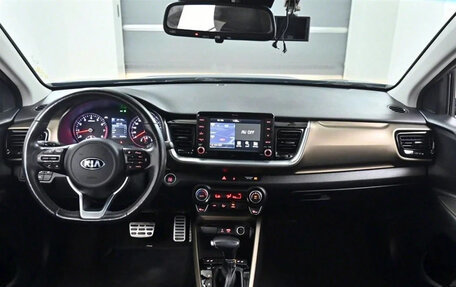 KIA Stonic, 2019 год, 1 512 000 рублей, 6 фотография