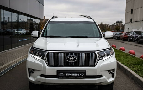 Toyota Land Cruiser Prado 150 рестайлинг 2, 2019 год, 5 490 000 рублей, 2 фотография
