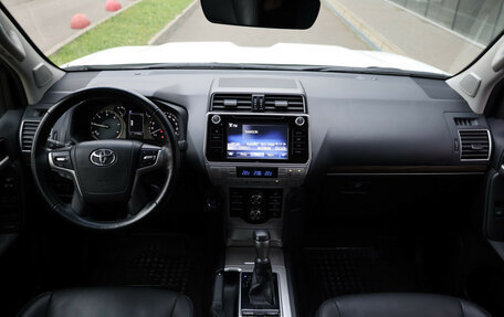 Toyota Land Cruiser Prado 150 рестайлинг 2, 2019 год, 5 490 000 рублей, 8 фотография