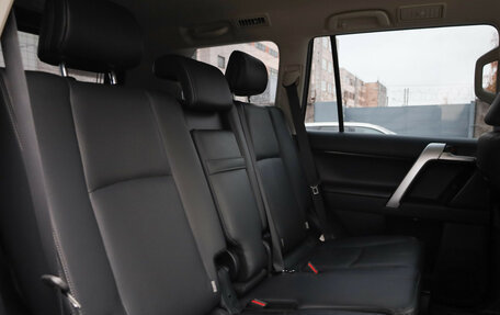 Toyota Land Cruiser Prado 150 рестайлинг 2, 2019 год, 5 490 000 рублей, 12 фотография