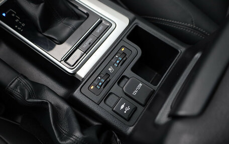 Toyota Land Cruiser Prado 150 рестайлинг 2, 2019 год, 5 490 000 рублей, 20 фотография