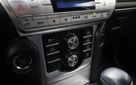 Toyota Land Cruiser Prado 150 рестайлинг 2, 2019 год, 5 490 000 рублей, 22 фотография