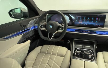 BMW 7 серия, 2025 год, 32 200 000 рублей, 10 фотография