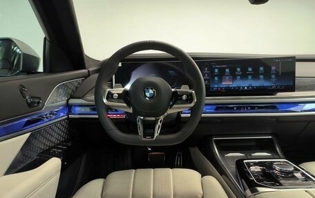 BMW 7 серия, 2025 год, 32 200 000 рублей, 13 фотография