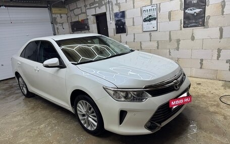 Toyota Camry, 2015 год, 2 250 000 рублей, 9 фотография