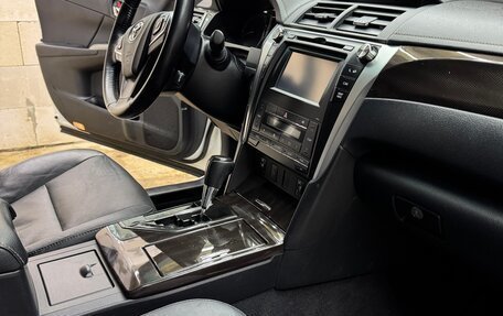 Toyota Camry, 2015 год, 2 250 000 рублей, 16 фотография