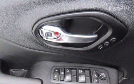 Jeep Cherokee, 2021 год, 1 785 000 рублей, 9 фотография