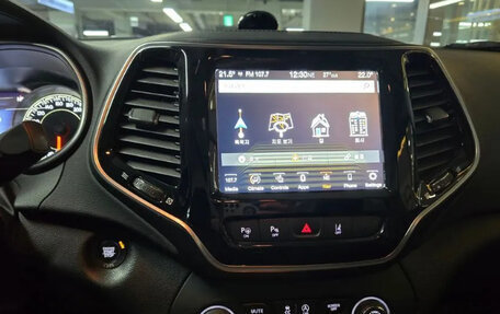 Jeep Cherokee, 2022 год, 1 930 000 рублей, 13 фотография