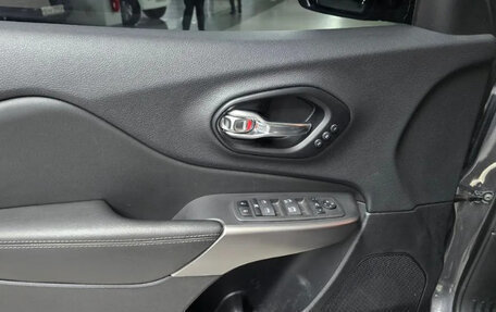 Jeep Cherokee, 2022 год, 1 930 000 рублей, 15 фотография