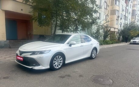 Toyota Camry, 2018 год, 2 430 000 рублей, 1 фотография