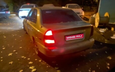 Hyundai Accent II, 1999 год, 100 000 рублей, 1 фотография