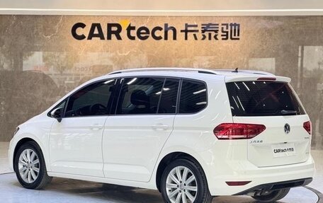 Volkswagen Touran III, 2021 год, 1 785 000 рублей, 6 фотография