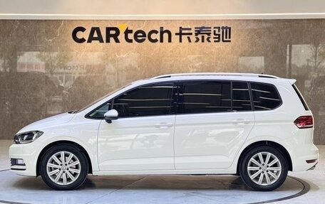 Volkswagen Touran III, 2021 год, 1 785 000 рублей, 5 фотография