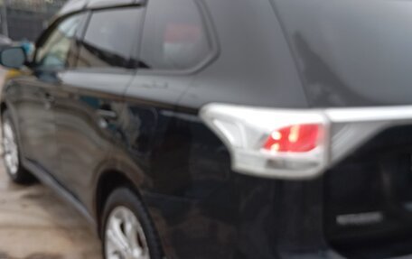 Mitsubishi Outlander III рестайлинг 3, 2012 год, 1 300 000 рублей, 5 фотография