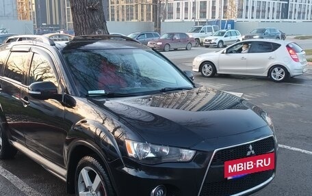 Mitsubishi Outlander III рестайлинг 3, 2011 год, 1 170 000 рублей, 7 фотография