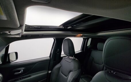 Jeep Renegade I рестайлинг, 2022 год, 2 393 000 рублей, 19 фотография