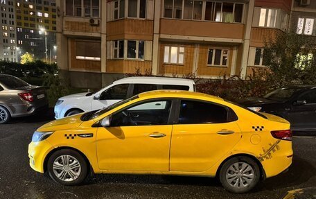 KIA Rio III рестайлинг, 2016 год, 390 000 рублей, 4 фотография
