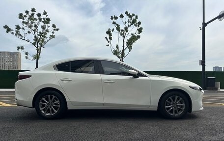 Mazda 3, 2022 год, 1 425 000 рублей, 7 фотография