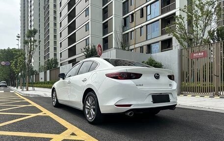 Mazda 3, 2022 год, 1 425 000 рублей, 4 фотография