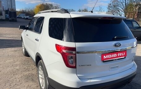 Ford Explorer VI, 2014 год, 1 900 000 рублей, 3 фотография