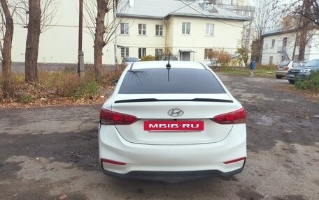 Hyundai Solaris II рестайлинг, 2018 год, 790 000 рублей, 3 фотография