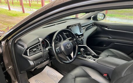 Toyota Camry, 2022 год, 3 006 000 рублей, 6 фотография