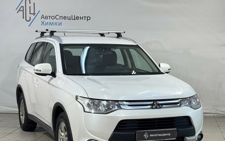 Mitsubishi Outlander III рестайлинг 3, 2014 год, 1 199 800 рублей, 13 фотография