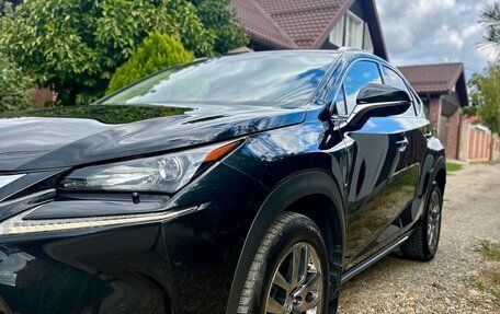 Lexus NX I, 2017 год, 2 600 000 рублей, 5 фотография