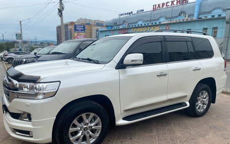 Toyota Land Cruiser 200, 2016 год, 7 190 000 рублей, 6 фотография