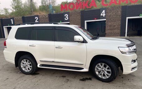 Toyota Land Cruiser 200, 2016 год, 7 190 000 рублей, 3 фотография