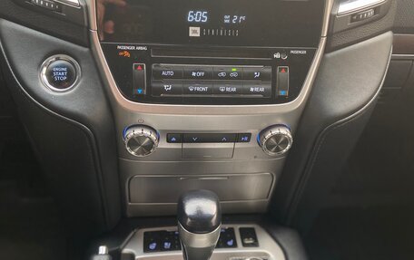 Toyota Land Cruiser 200, 2016 год, 7 190 000 рублей, 12 фотография