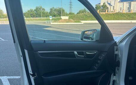 Mercedes-Benz C-Класс, 2011 год, 1 360 000 рублей, 4 фотография