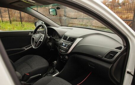 Hyundai Solaris II рестайлинг, 2015 год, 1 090 000 рублей, 20 фотография